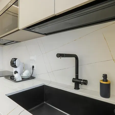 Conte Relais בית הארחה 4*